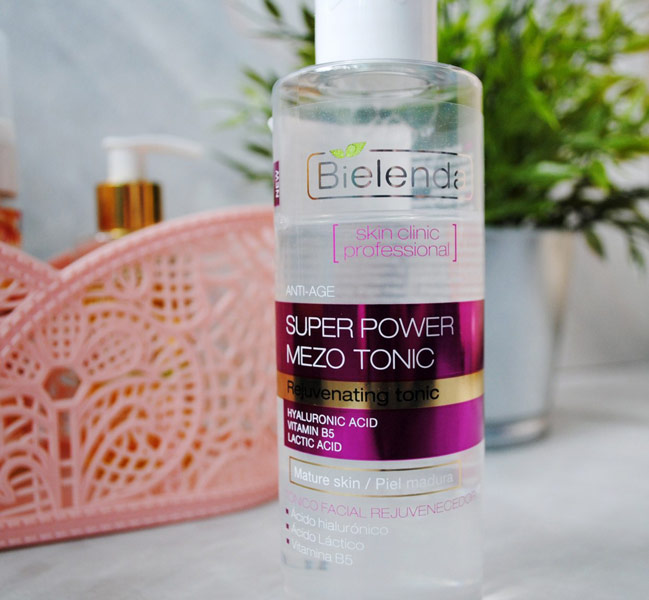 15 популярних тоніків для обличчя допоможуть очистити шкіру і зберегти її здоров’я