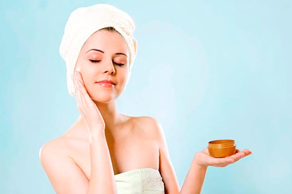 3 компонента небезпечні для здоров’я жирної шкіри