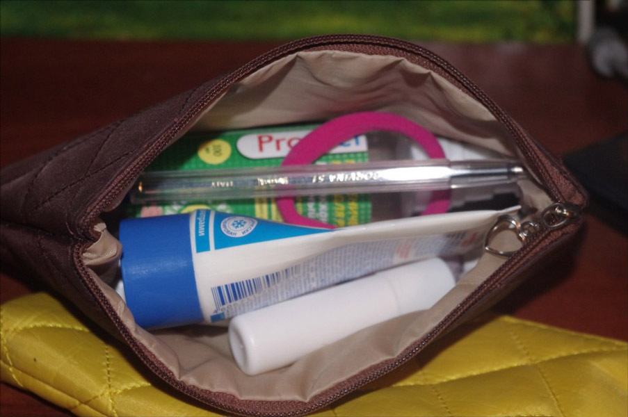 3 способи прибрати сліди від стискаючого одягу на шкірі