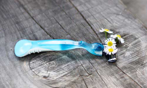 5 головних правил гоління ніг для здоров’я шкіри