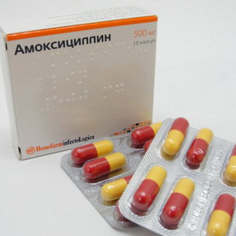 Антибіотики при лікуванні отиту у дорослих і дітей