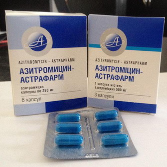 Антибіотики при лікуванні отиту у дорослих і дітей