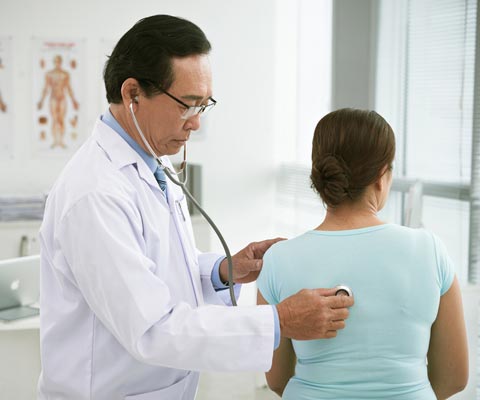 Антибіотики при запаленні легенів для лікування дорослих і дітей: які приймати