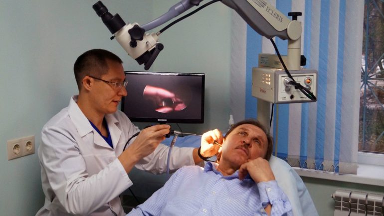 Борна кислота у вухо крапають: особливості застосування засобу Борна кислота у вухо крапають: особливості застосування засобу