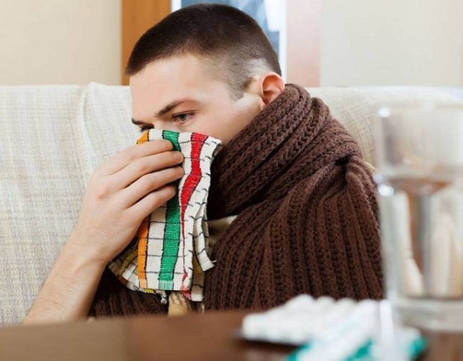 Чи можна гріти ніс при нежиті (яйцем, синьою лампою, сіллю)? Чи можна гріти ніс при нежиті (яйцем, синьою лампою, сіллю)?