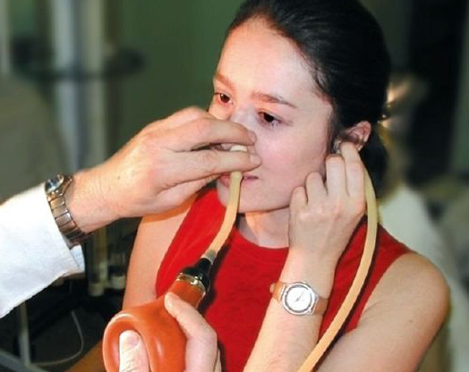 Чому небезпечно закапувати очні краплі Цикломед в ніс