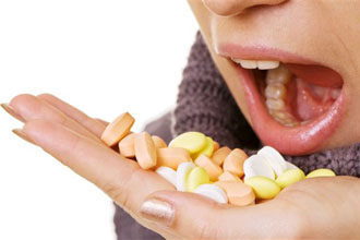 Чому з вуха тече жовта, прозора, коричнева рідина, гній? З вуха виділяється гній, рідина: лікування аптечними препаратами. Краплі і антибіотики для лікування виділень з вух: список Чому з вуха тече жовта, прозора, коричнева рідина, гній? З вуха виділяється гній, рідина: лікування аптечними препаратами. Краплі і антибіотики для лікування виділень з вух: список