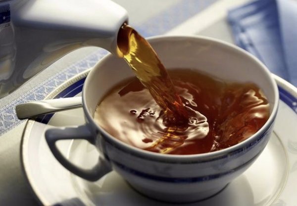 Чорний чай – користь і шкода для чоловіків і жінок