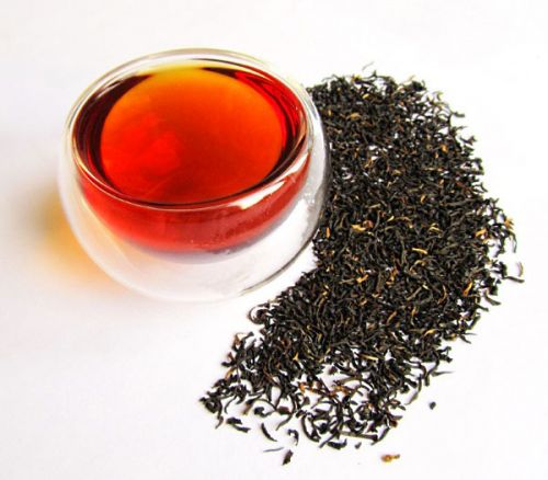 Чорний чай – користь і шкода для чоловіків і жінок