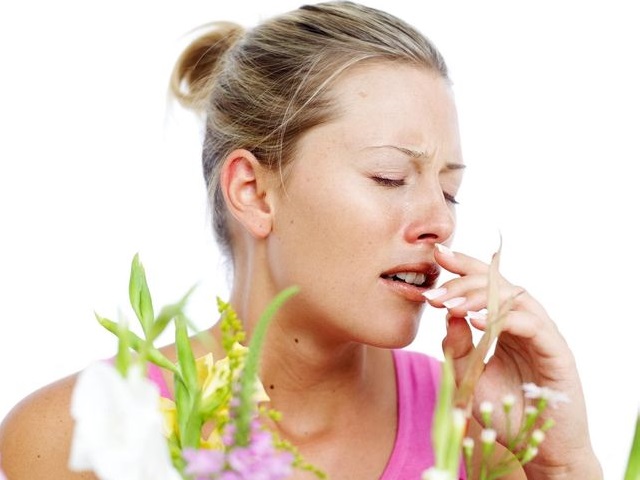 Форми і симптоми алергічного риніту у дорослих. Лікування алергічного нежитю і закладеності носа в домашніх умовах