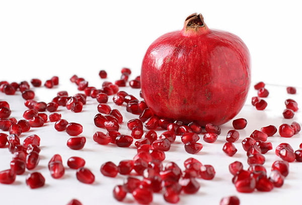 Гранат фрукт корисні властивості для організму і протипоказання