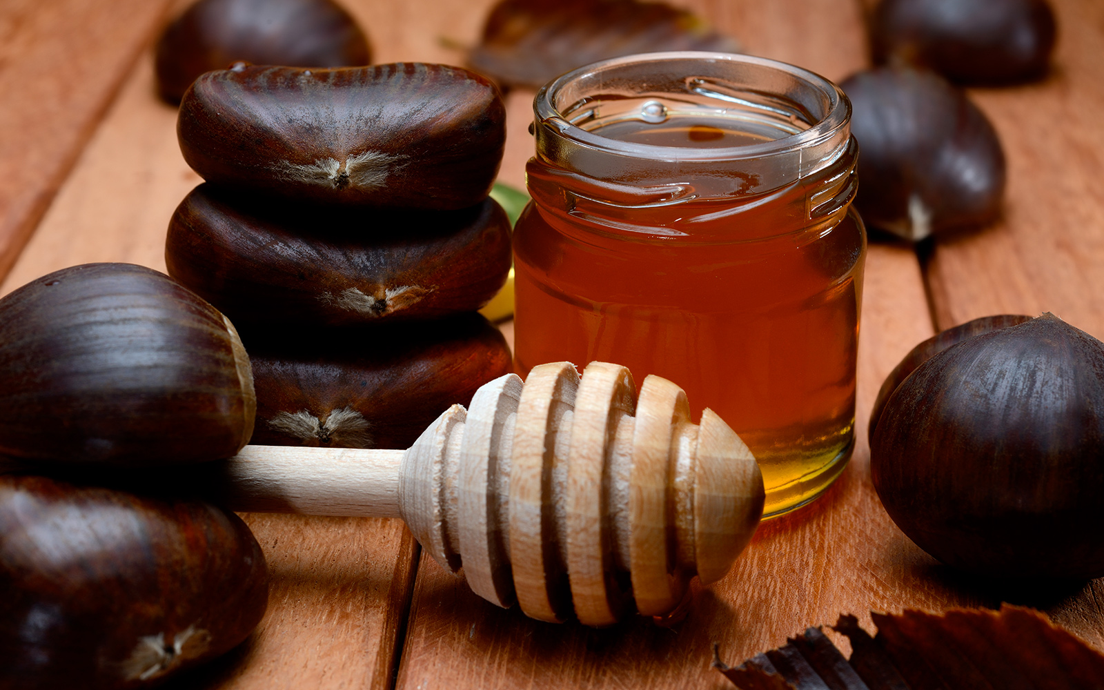 Каштановий мед корисні властивості і протипоказання