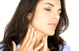 Лікування горла горілчаним і спиртовим компресами