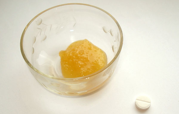 Маска для обличчя з аспірином і медом: рецепт