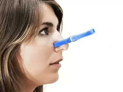 Медикаментозні і народні засоби від нежитю для вагітних