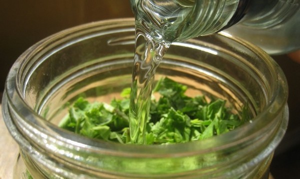 Народні засоби від ячменю на оці у дорослого