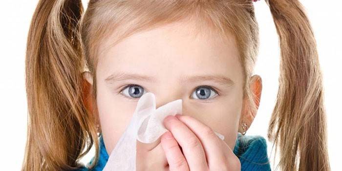 Нежить у дитини: причини появи, Чим лікувати і як позбутися від нежиті і закладеності носа у дітей різного віку?