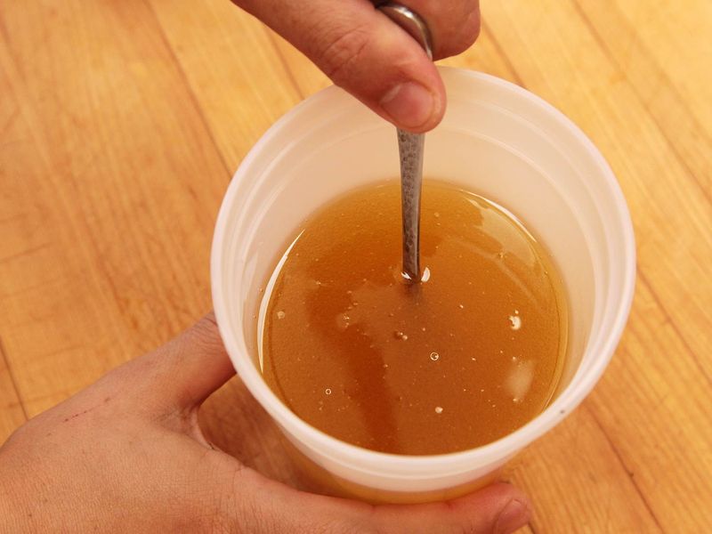 Очищаючі маски для обличчя з желатином і медом