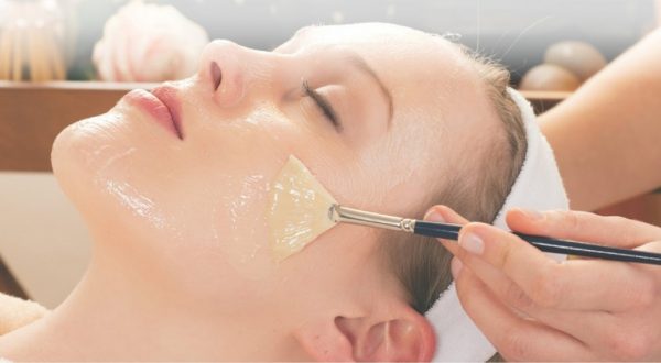 Очищаючі маски для обличчя з желатином і медом