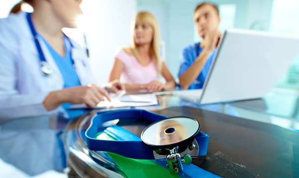 Отит – причини, симптоми, що робити, як лікувати отит? Наслідки та профілактика Отит – причини, симптоми, що робити, як лікувати отит? Наслідки та профілактика