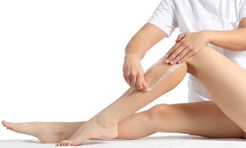 Робимо воскову епіляцію будинку – 8 вірних етапів без шкоди для шкіри