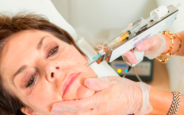 Які процедури необхідні для обличчя у 60+