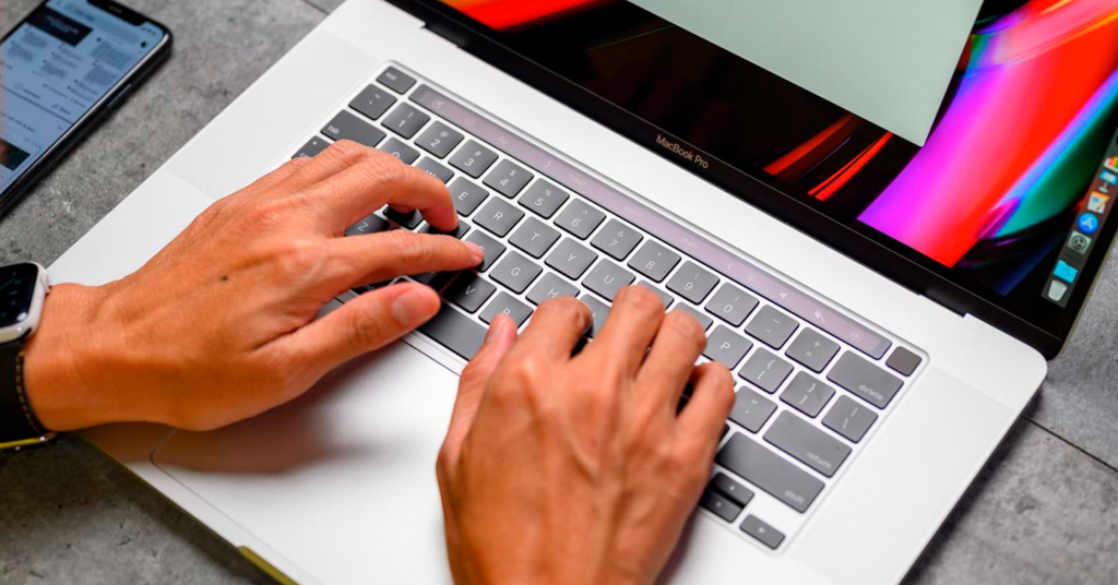 MacBook Pro M2 2022